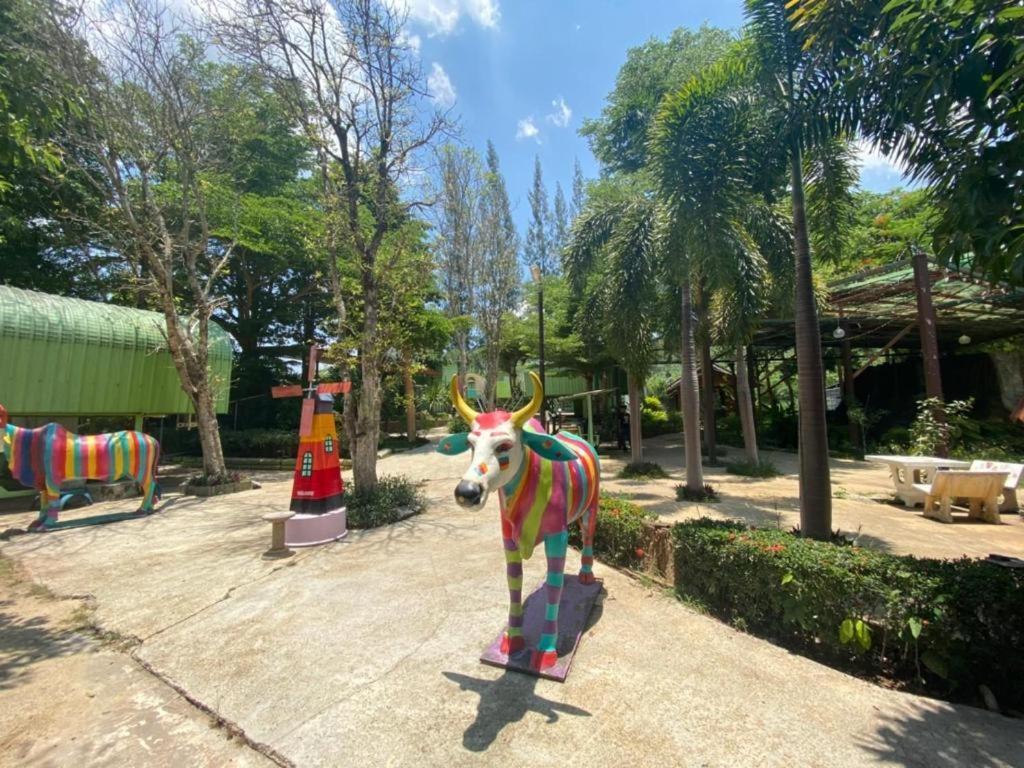 Oyo 966考艾波思酒店 Ban Bung Toei 外观 照片